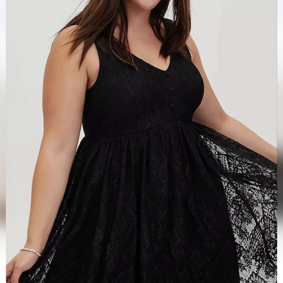Torrid Black Lace Button Midi Dress Size 1X - Picture 2 of 10